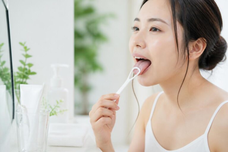 舌苔と口呼吸は口臭の原因になる？